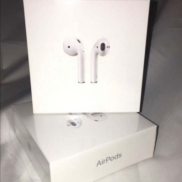 Apple AirPod Generation 2 bundle